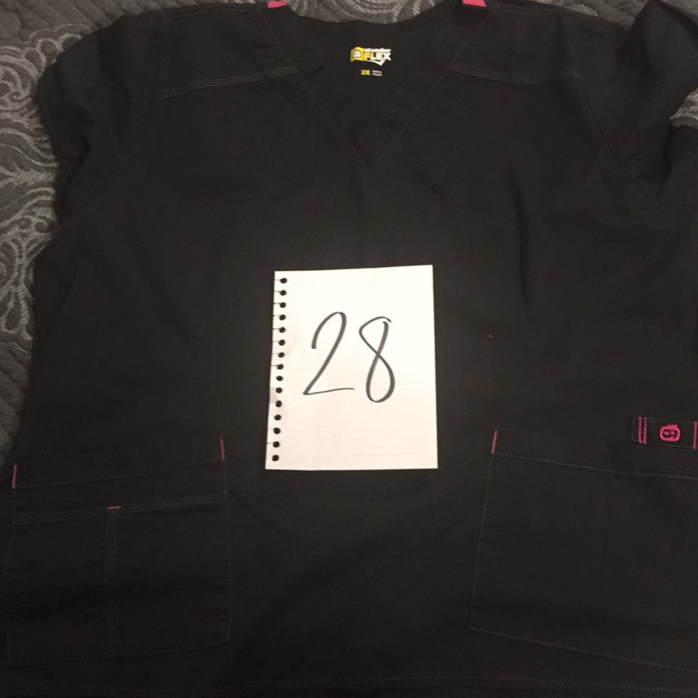 Scrub set